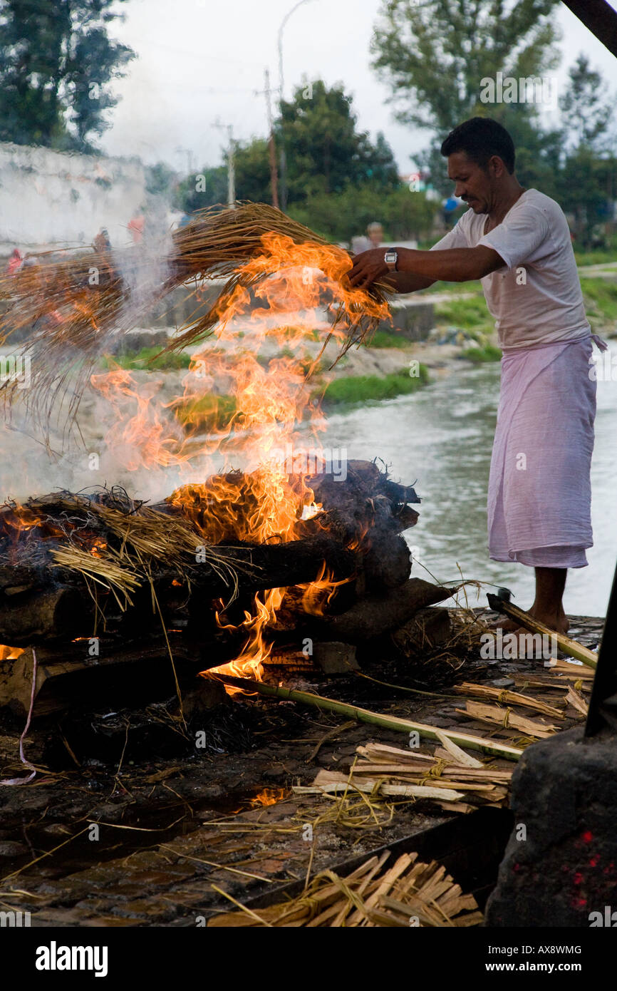 La cremazione a Katmandu Foto Stock