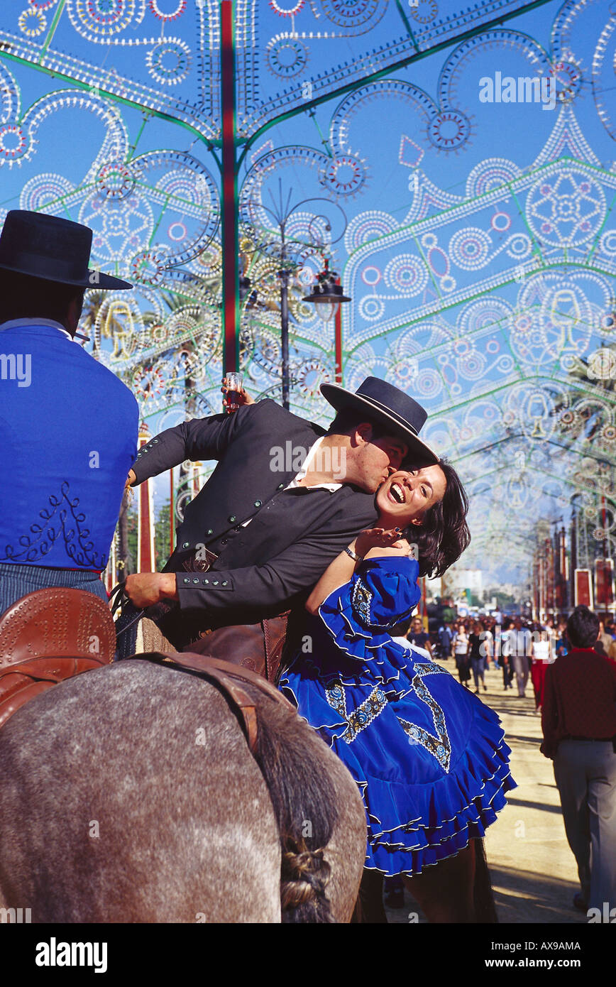 Giovane a cavallo, Feria del Caballo, festa, Jerez de la Frontera, Provincia di Cadice, Andalusia, Spagna Foto Stock