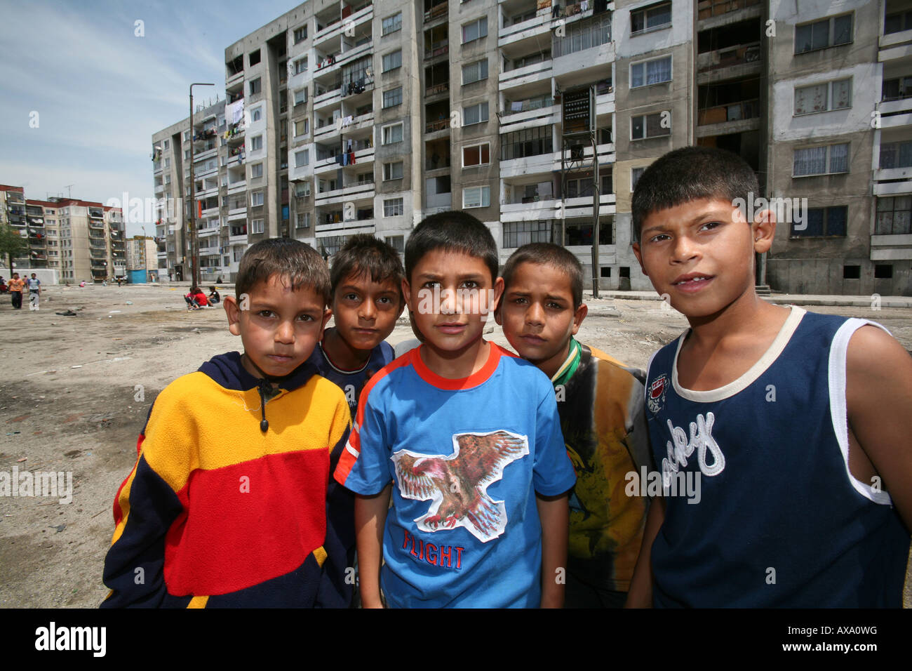 Due milioni di gitani che vivono in Bulgaria che è 10 della popolazione  zingari o rom sono discriminati da native bulgari Foto stock - Alamy