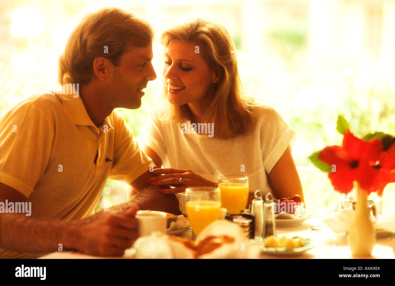 Coppia romantica sala da pranzo insieme, Miami Foto Stock