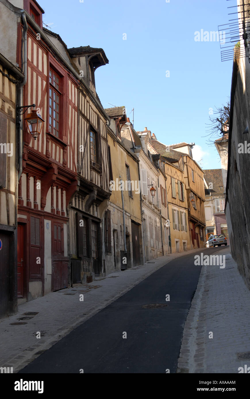 Rue Sous Murs in Auxerre in Borgogna Francia Foto Stock