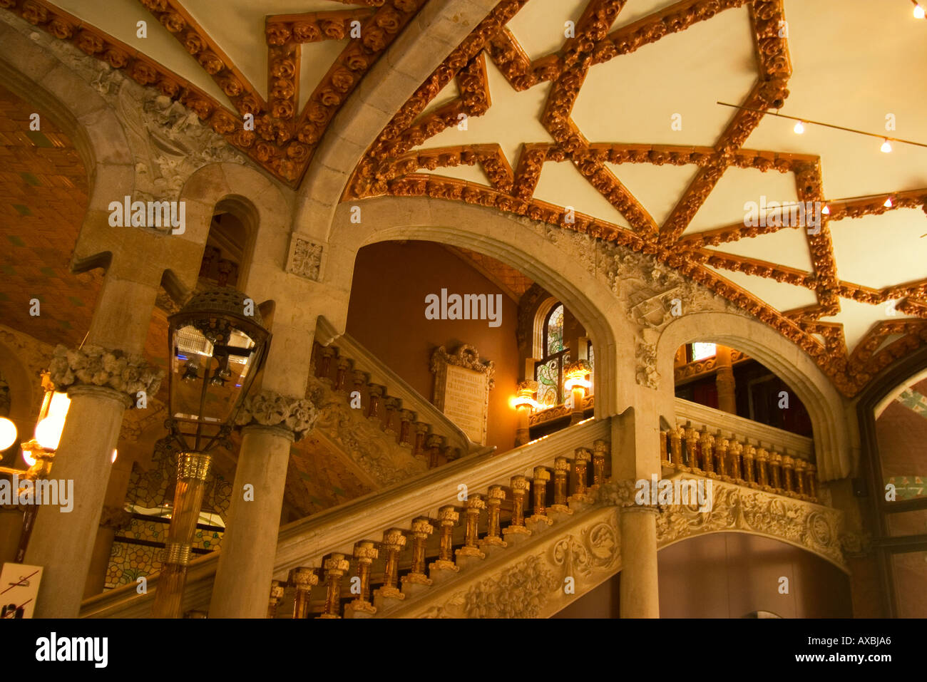 Spagna Barcellona Palau de la Musica dalla scalinata di Gaudi Foto Stock