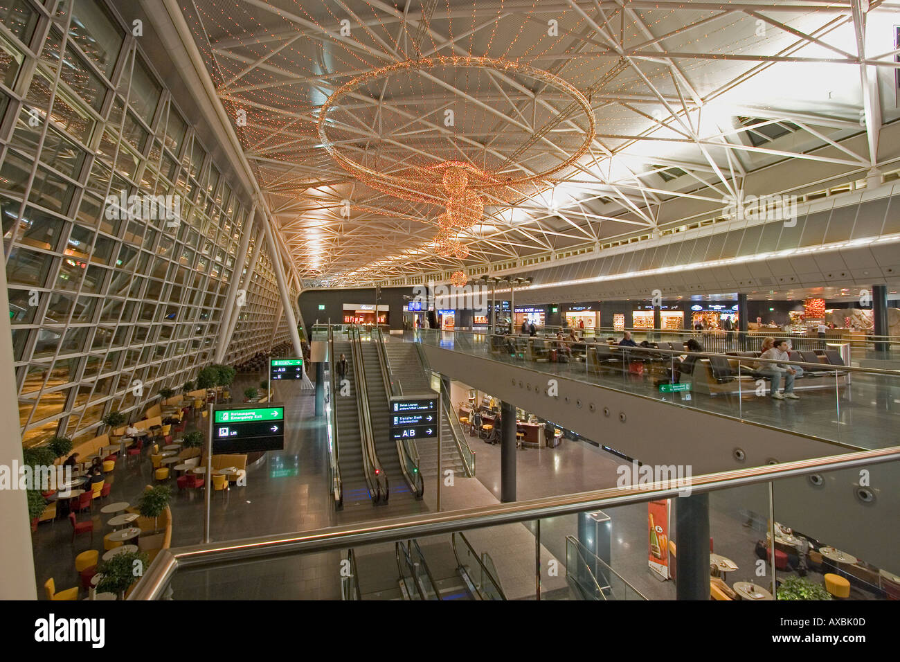 La Svizzera Zurigo aeroporto sala di attesa di un terminale Foto Stock