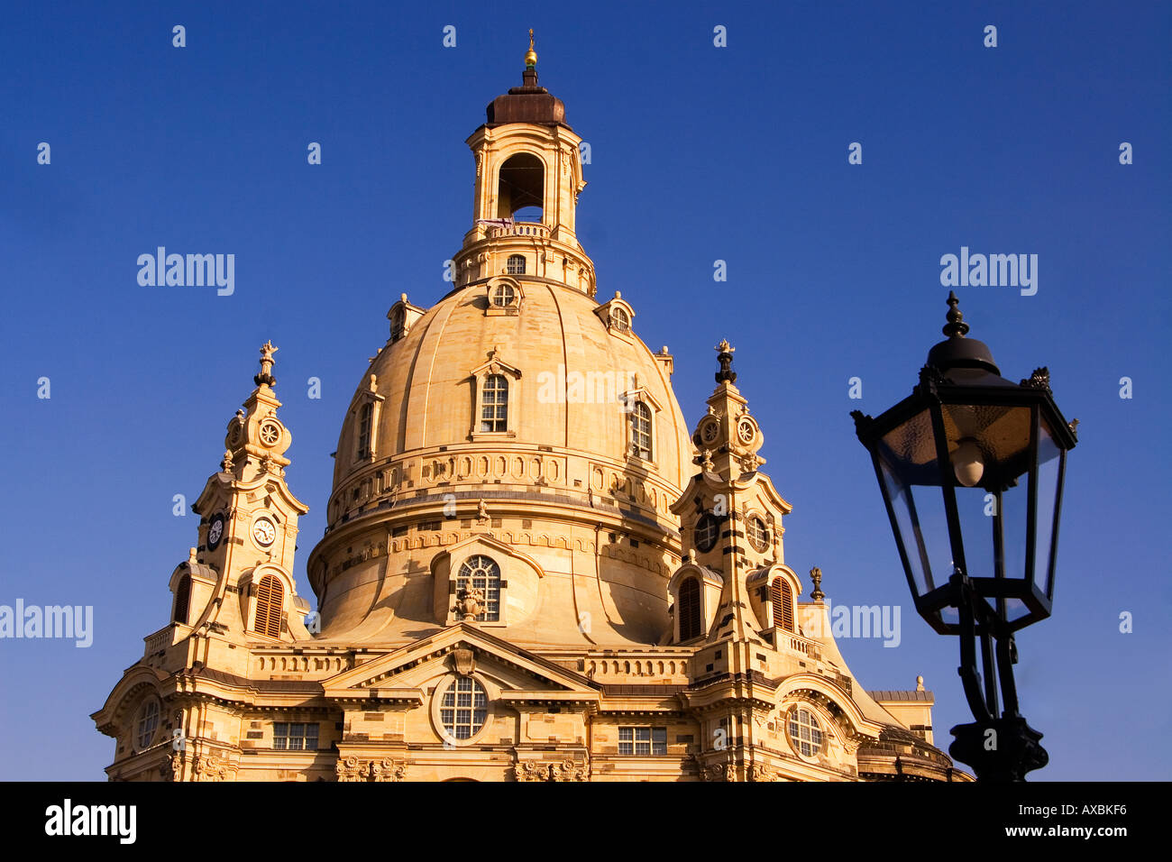 DEU Frauenkirche di Dresda dopo la ricostruzione inaugurazione in Oktober 2005 Dresden ha subito un quasi totale distruzione nel Februar Foto Stock