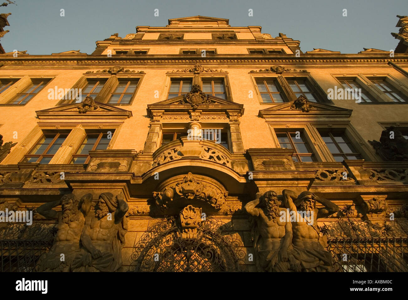 DEU Dresda in Sassonia centro storico della città vecchia di facciata del castello Foto Stock