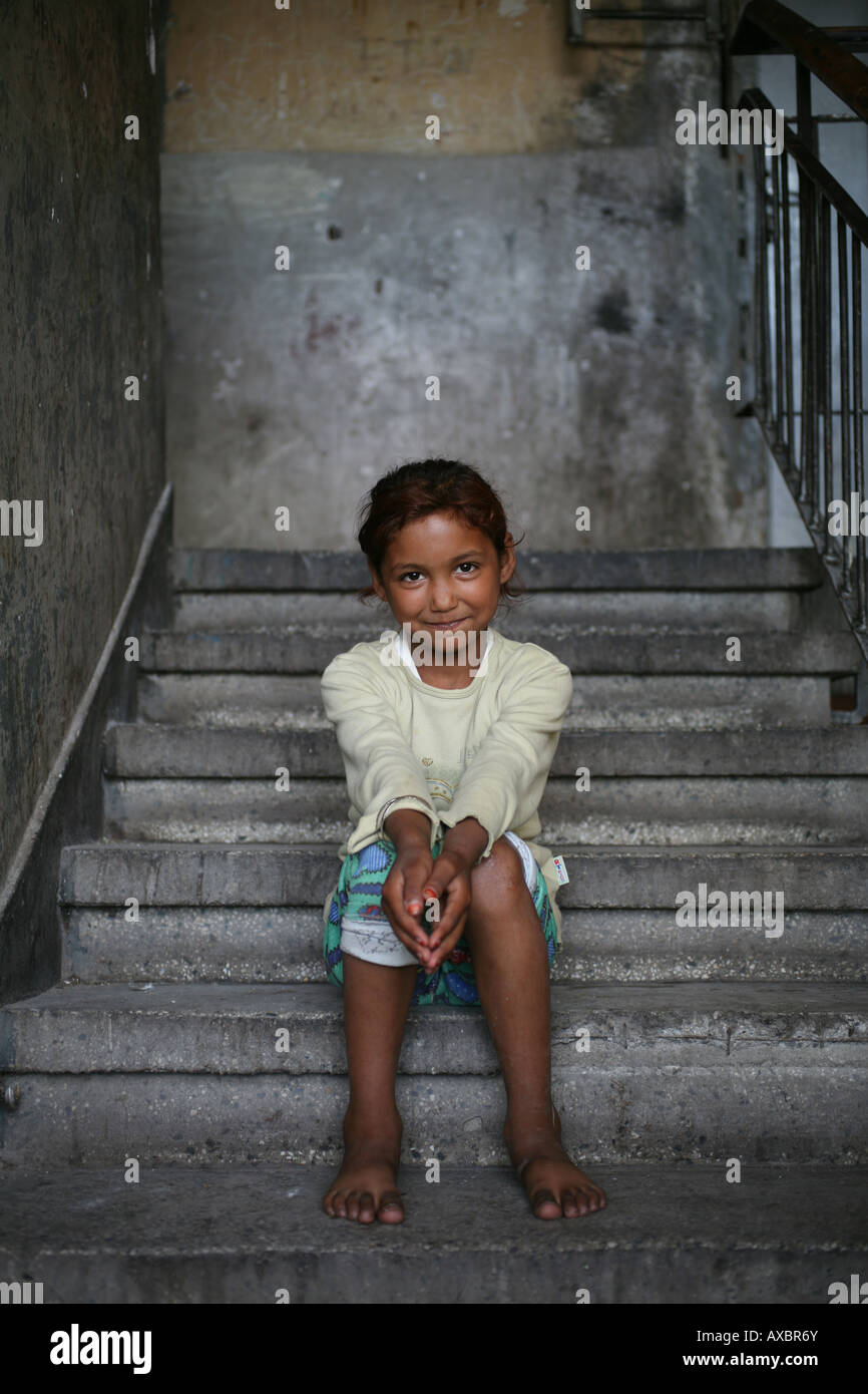 Due milioni di gitani che vivono in Bulgaria che è 10 della popolazione zingari o rom sono discriminati da native bulgari Foto Stock