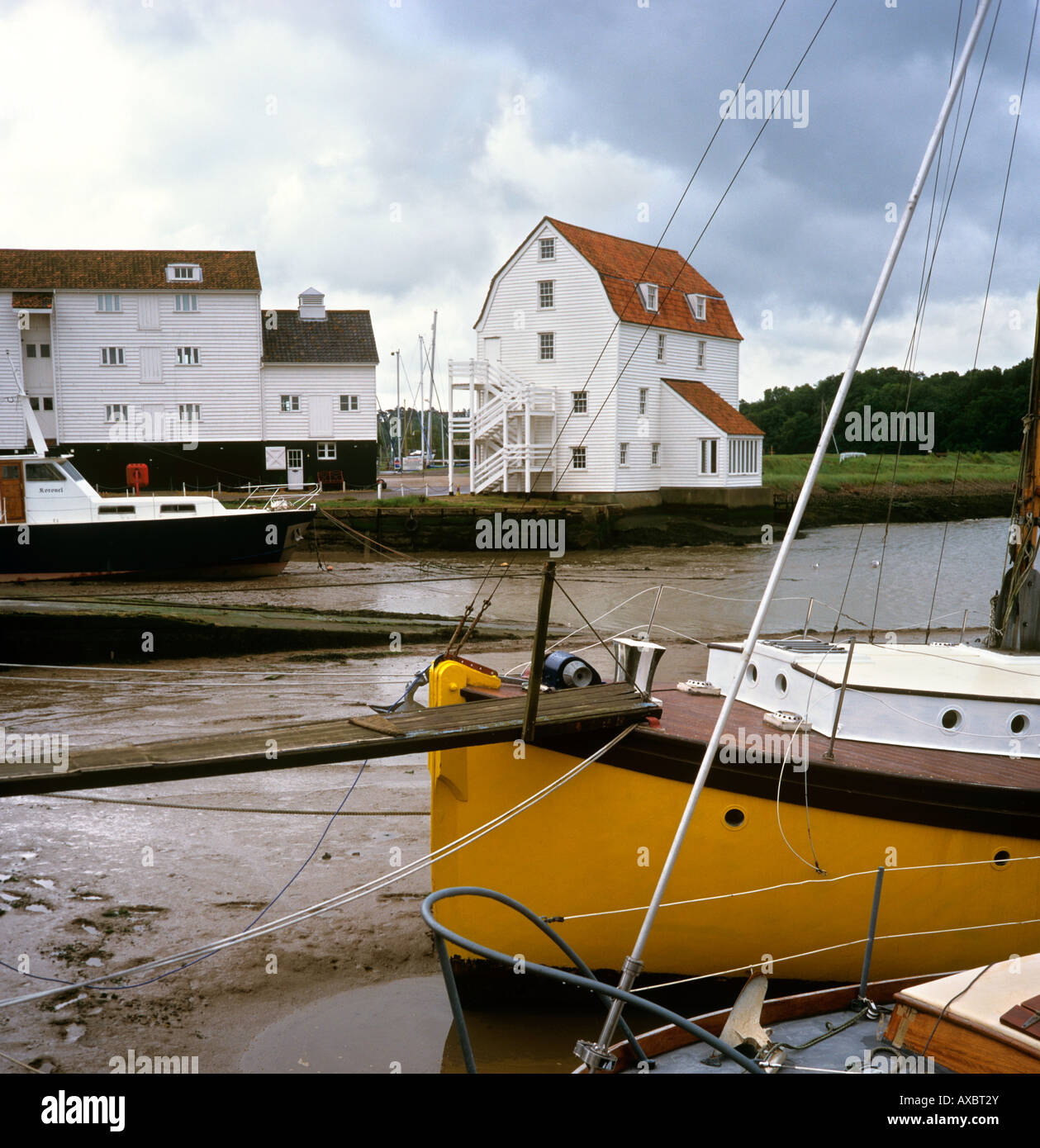 Regno Unito Inghilterra Suffolk Woodbridge Quay e il Mulino di marea Foto Stock