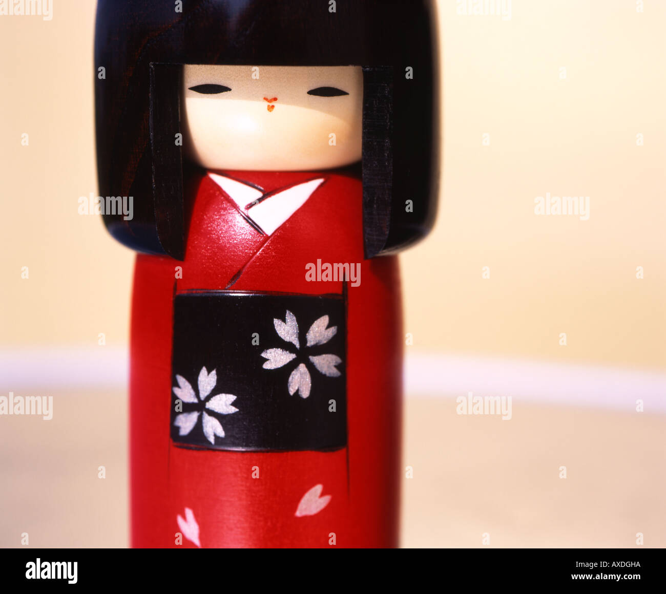 Bambola Kokeshi da Hiroshima, Giappone Foto Stock