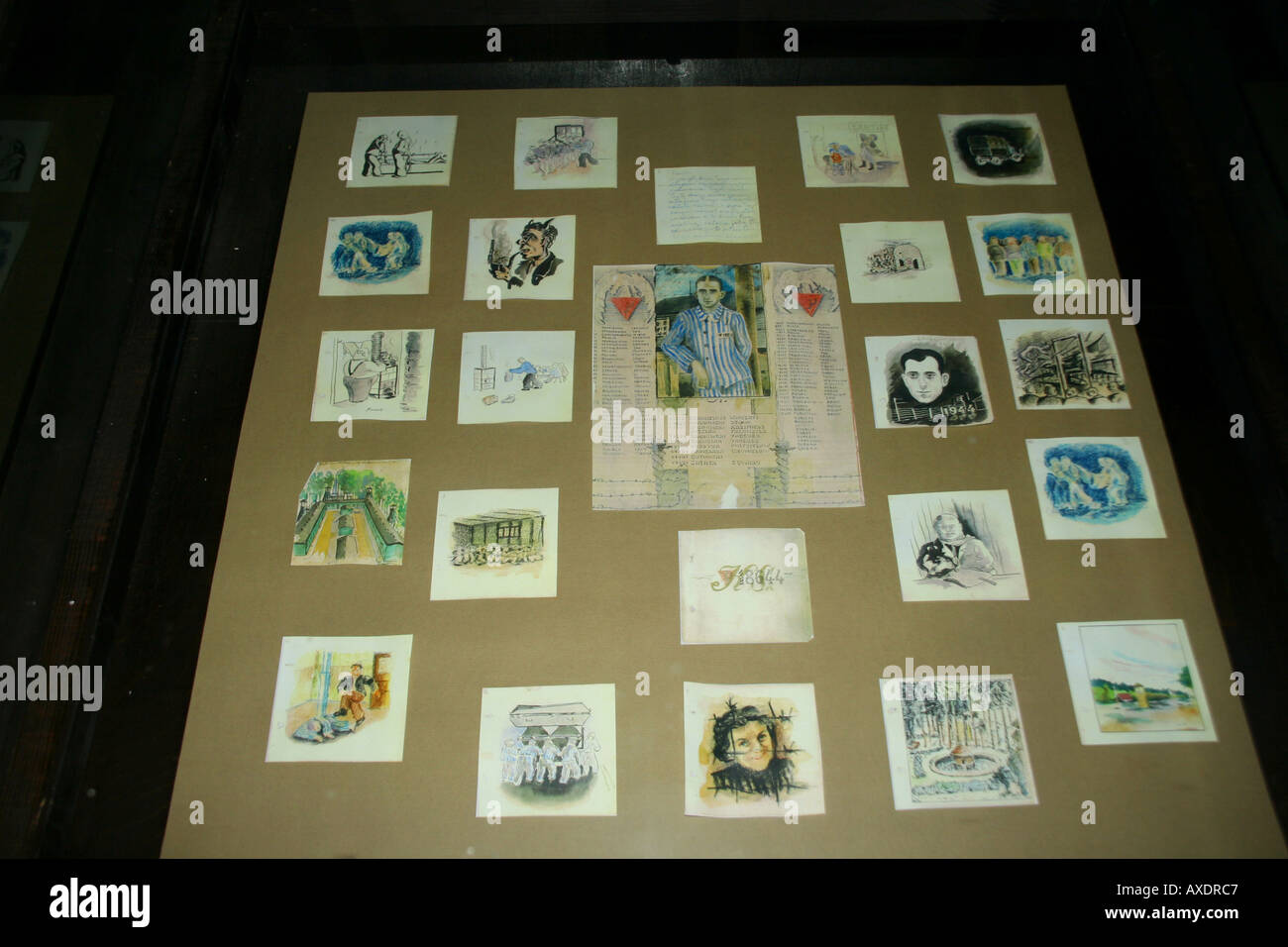 Fotografie, disegni e schizzi di prigionieri esposti in Stutthof Campo di Concentramento Foto Stock