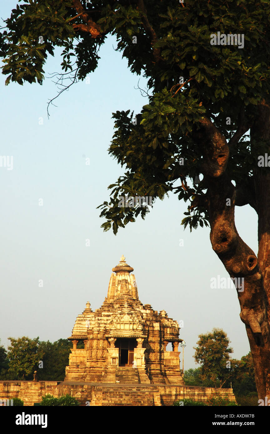 Tempio di Khajuraho all'alba, India Foto Stock