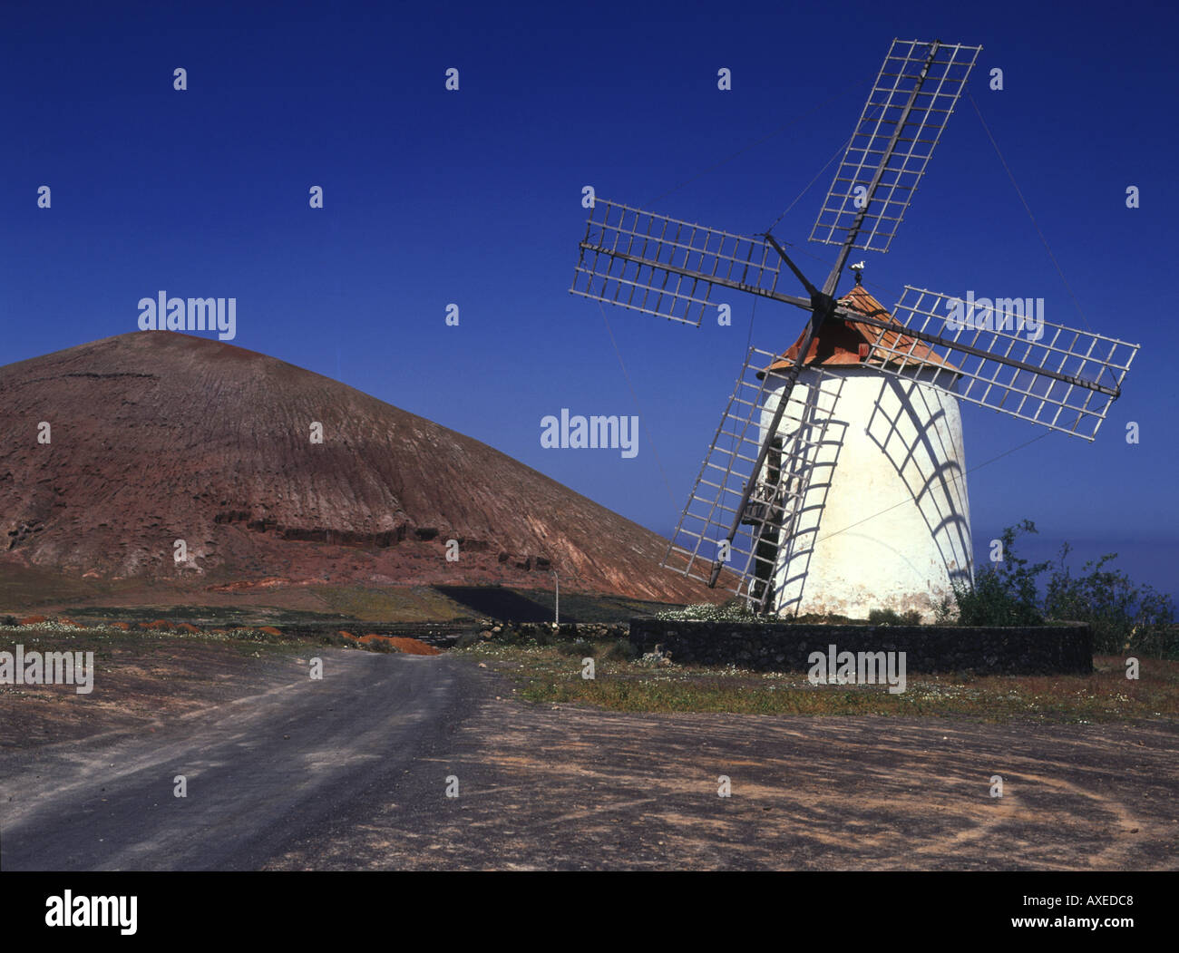 Dh TIAGUA LANZAROTE restaurato mulino a vento agricoli canarie mulino a vento spagnolo Foto Stock