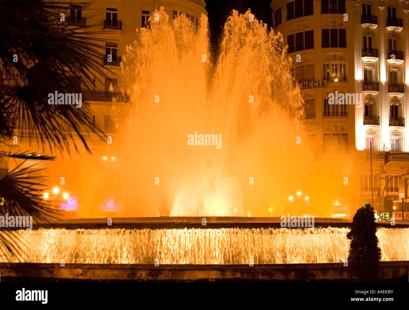 Fontana, Valencia, Spagna, di notte Foto Stock