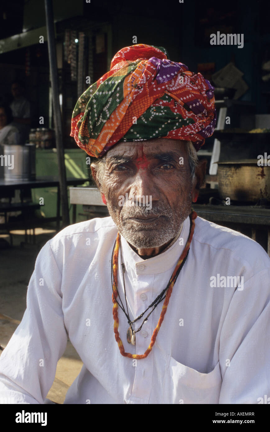 Tribù locali da Dist. Banswada Rajasthan in India Foto Stock