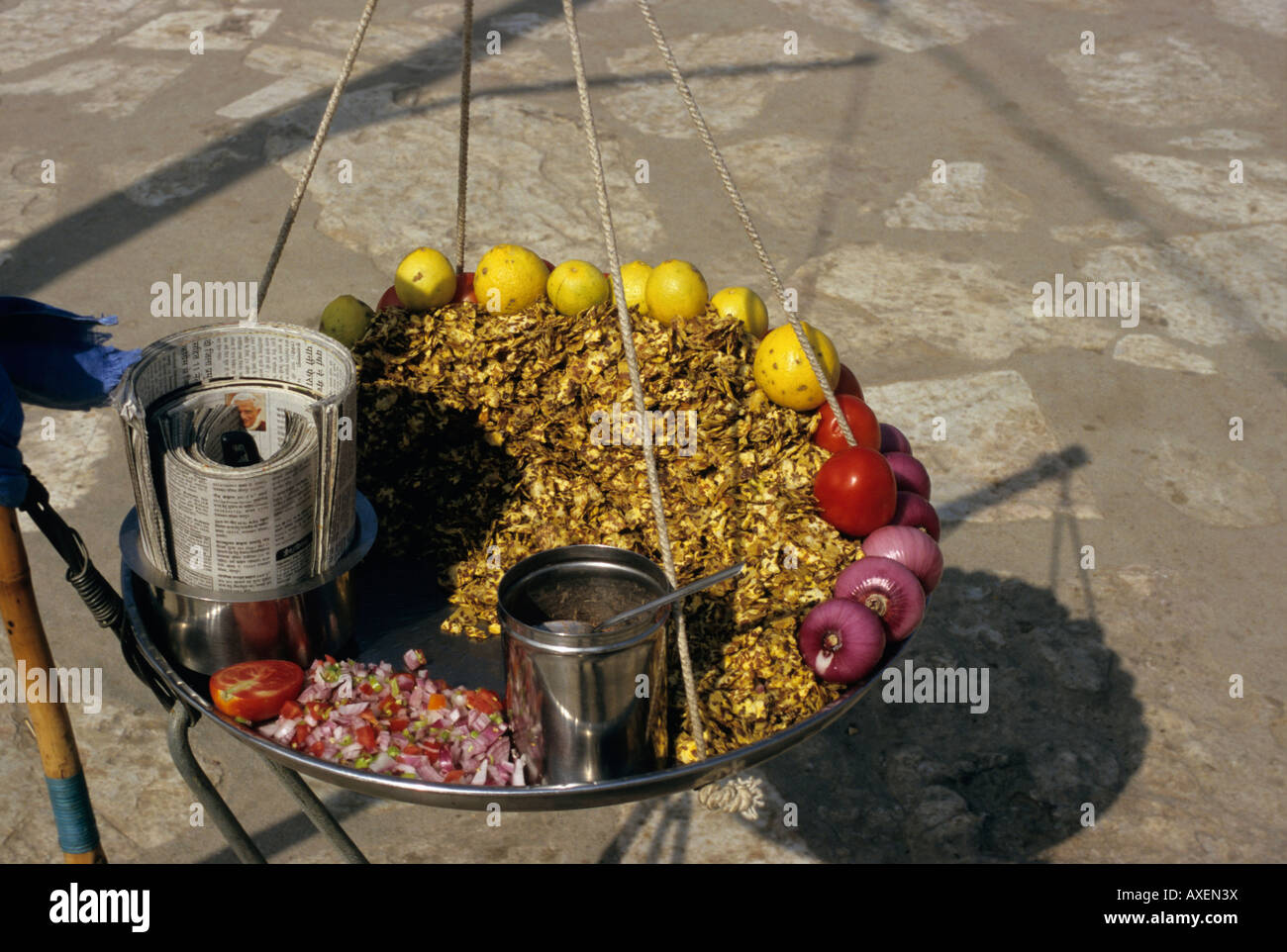 Chana Masala (spuntini locali realizzati da grani) Dungarpur Rajasthan in India Foto Stock