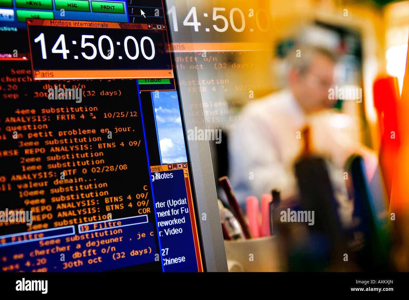 I dati finanziari sullo schermo del computer Foto Stock