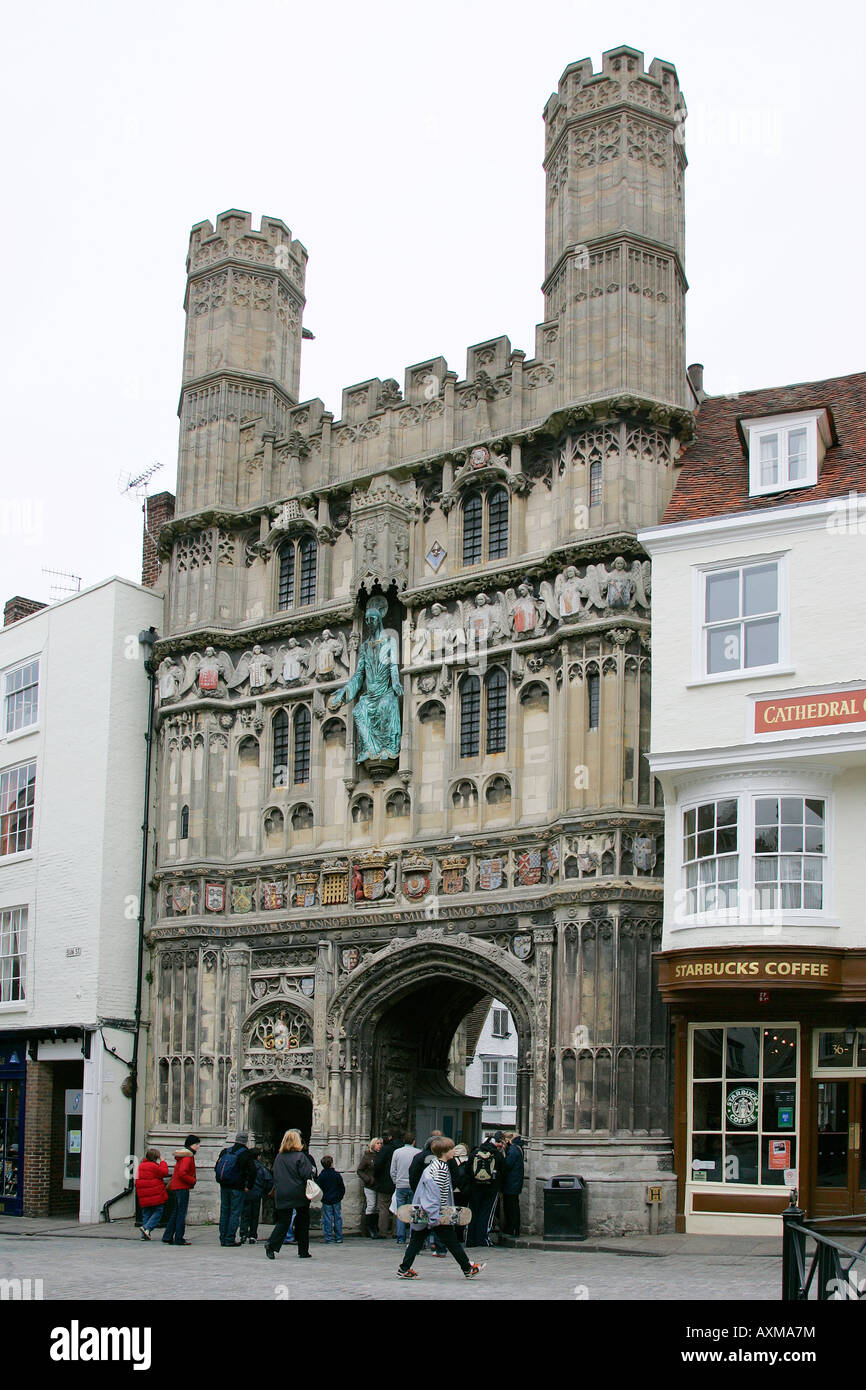 La cattedrale di Canterbury chiesa festival eventi pregare storia cerimonia lettura guidata intronizzazione turismo destination travel landmark ty Foto Stock