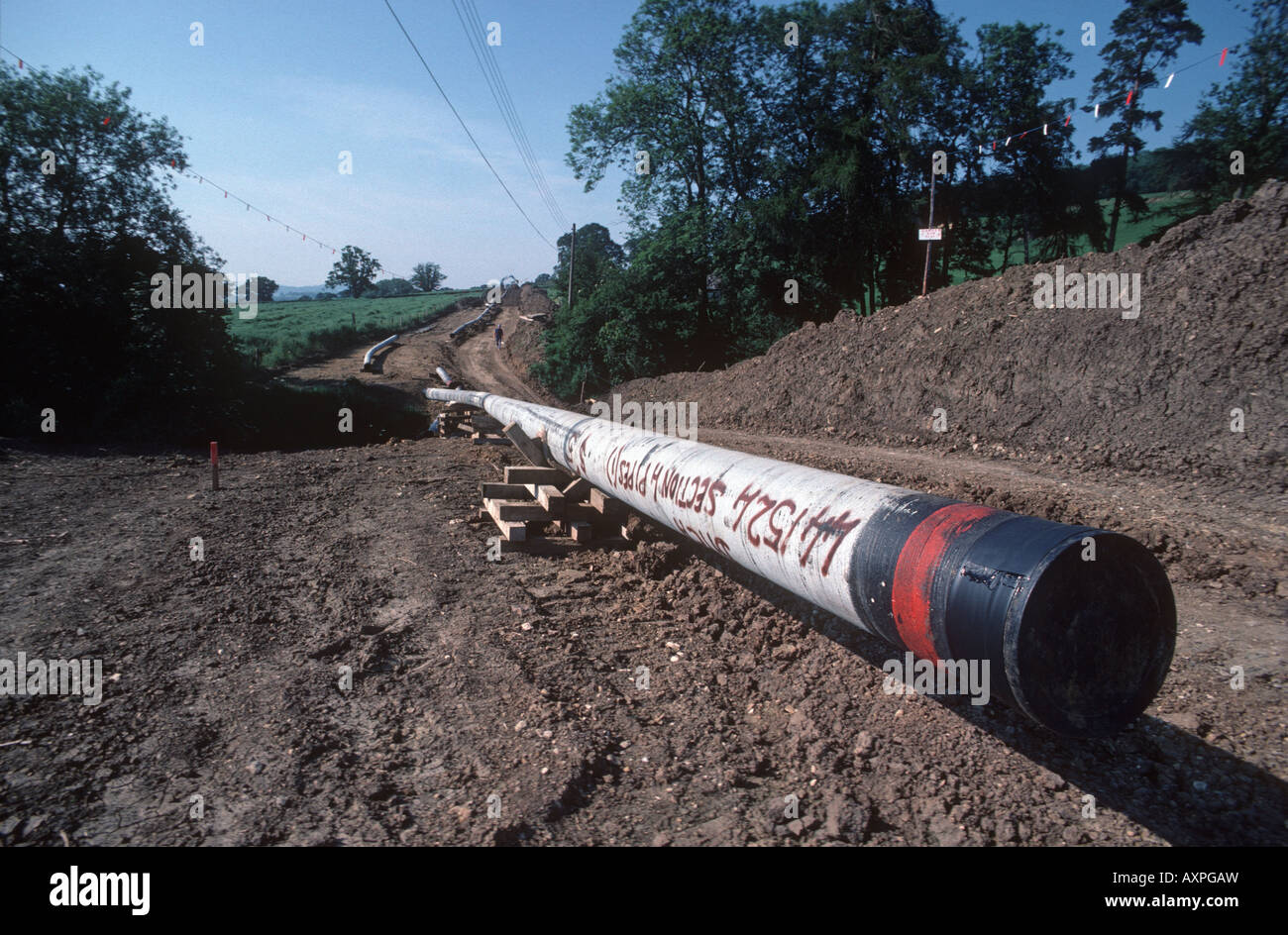 La posa di conduttura di gas naturale in AONB nei pressi di Winchcombe REGNO UNITO Foto Stock