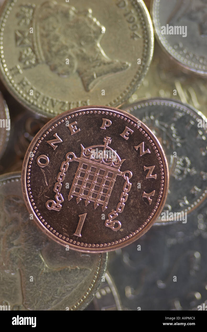British uno pence e le altre monete Foto Stock