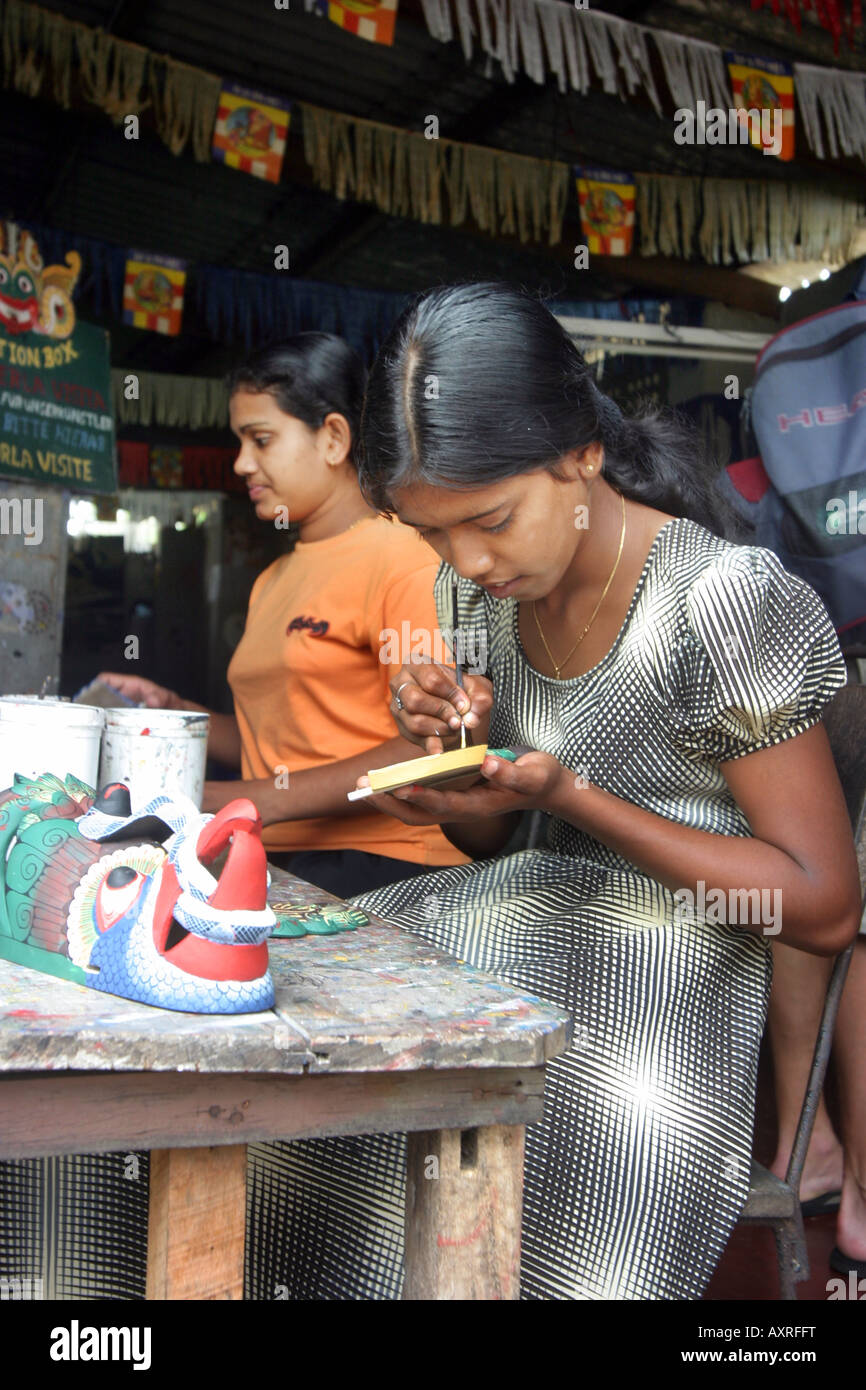 Maschere cerimoniali, la fabbrica di maschere, Ambalangoda, Sri Lanka Foto Stock