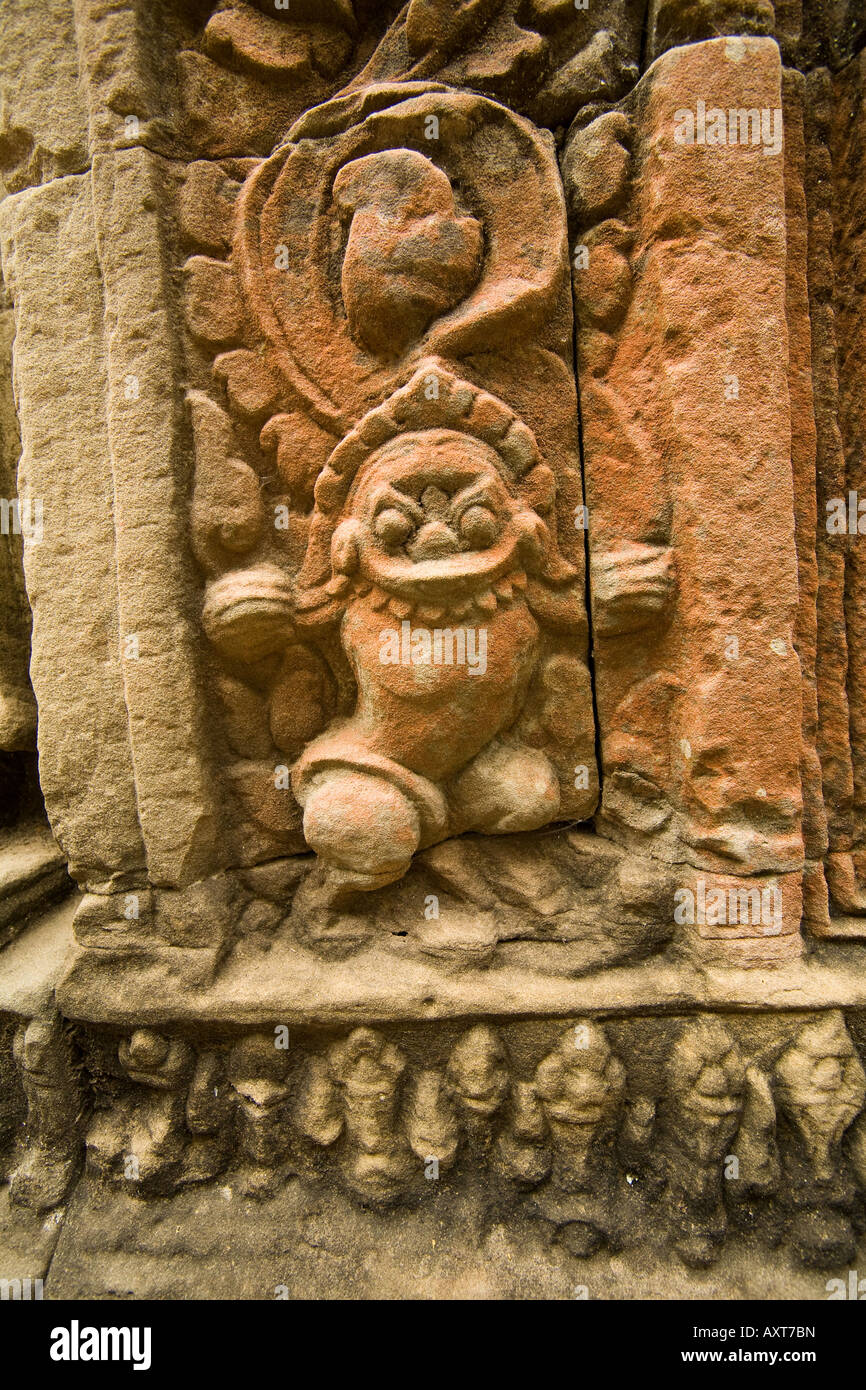 Carving cambogiano del dio Narasimha Foto Stock