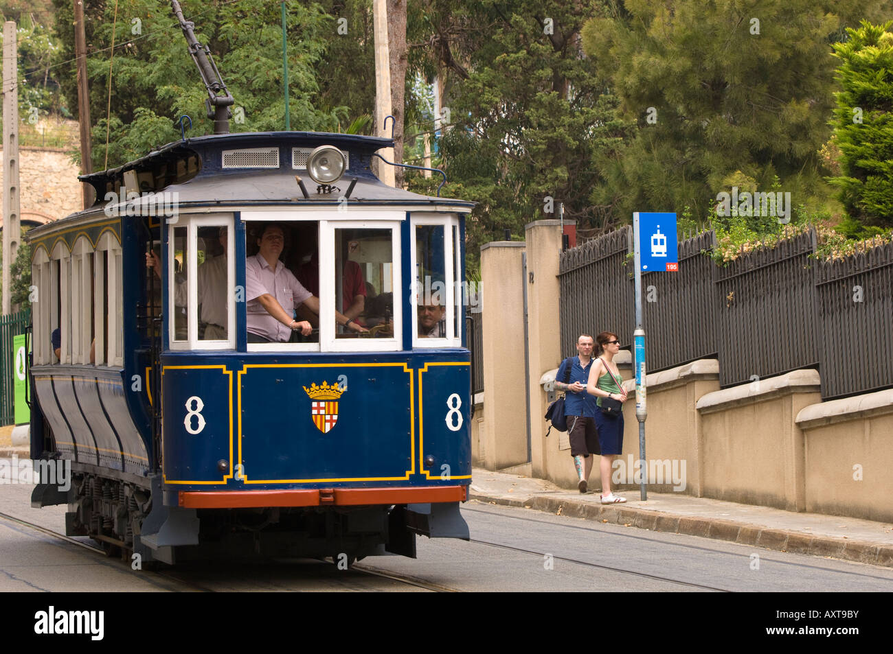 Tramvia Blau su Av Tibidabo Tibidabo di Barcellona Catalogna Spagna Foto Stock