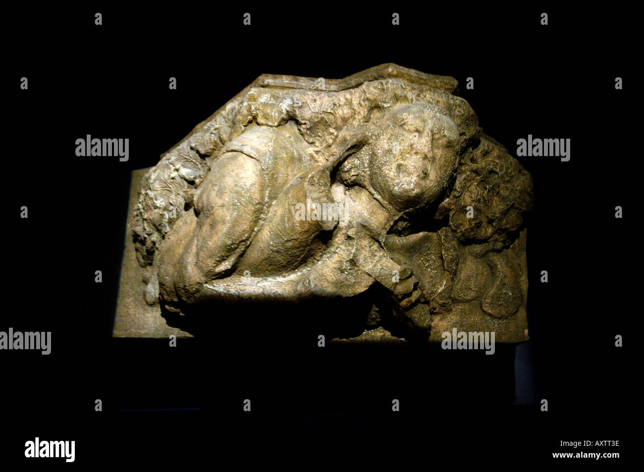 Puivert departement Aude Quercorb museo sul display sono pietra bassorilievi raffiguranti i musicisti presi dal castello s torri Foto Stock