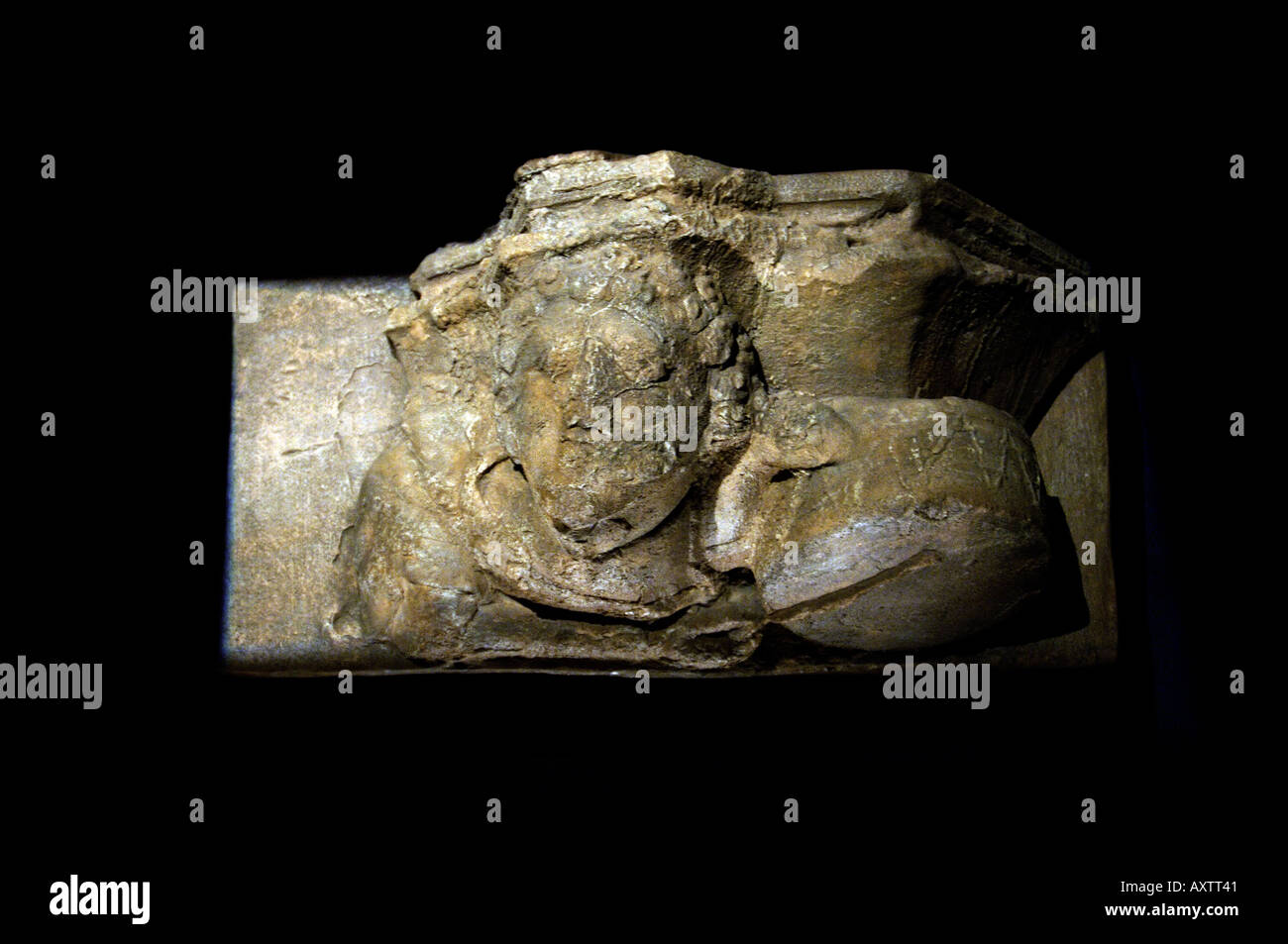 Puivert departement Aude Quercorb museo sul display sono pietra bassorilievi raffiguranti i musicisti presi dal castello s torri Foto Stock