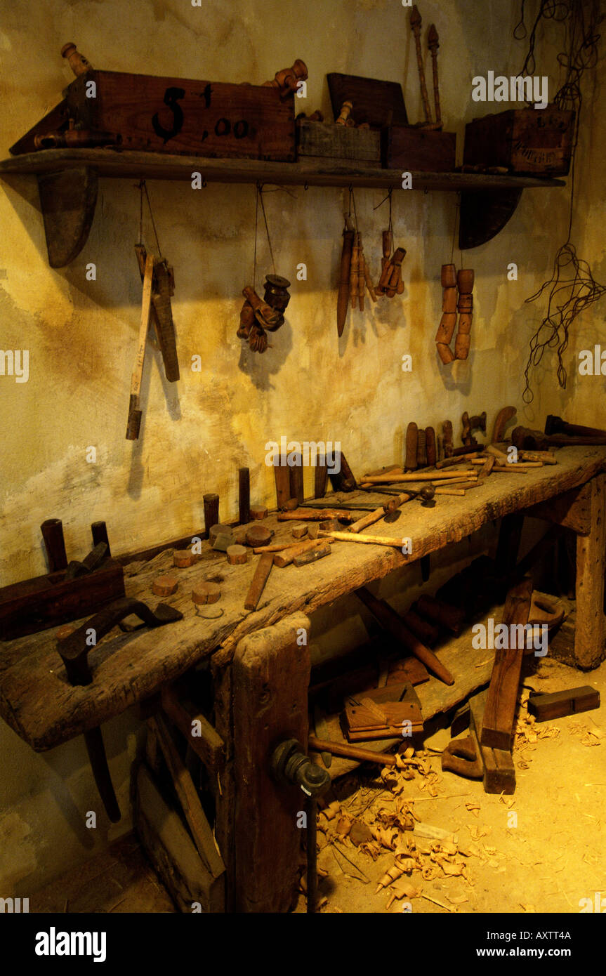 Puivert departement Aude Quercorb museo della bottega di un musical instrument maker Foto Stock