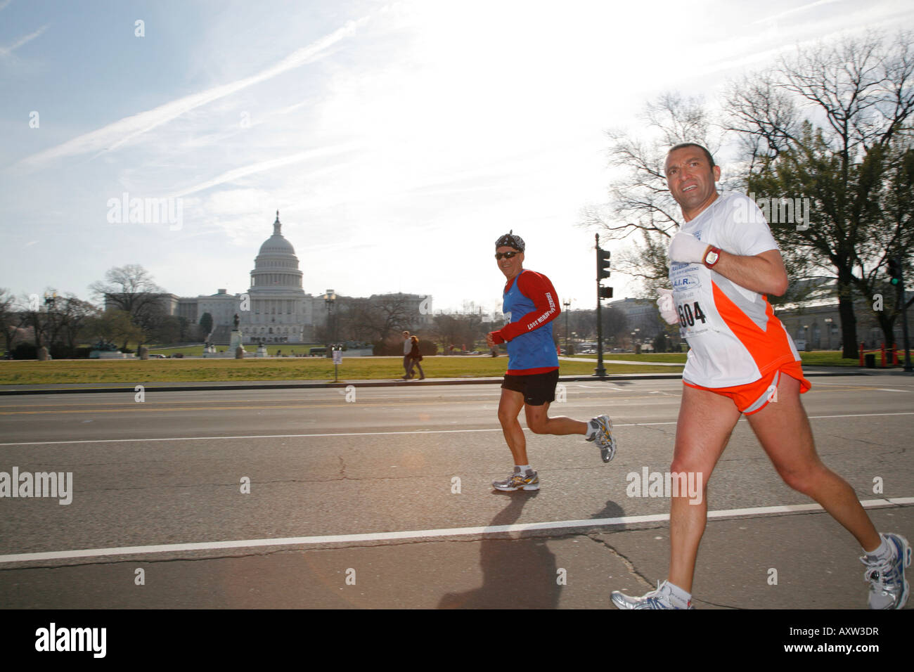 Corridori della maratona nazionale, Cherry Blossoms Festival, il Campidoglio US, Washington DC, Stati Uniti d'America Foto Stock