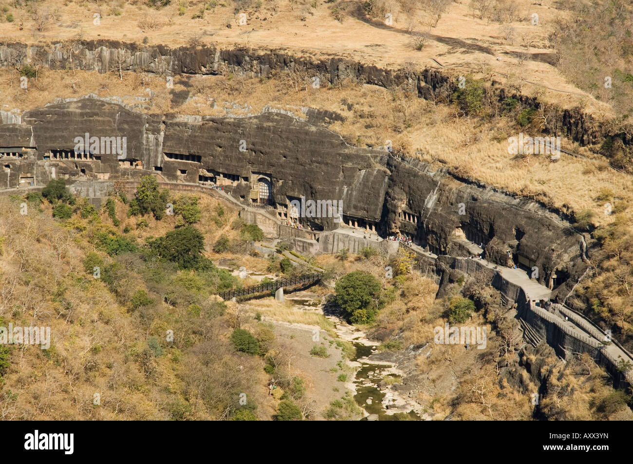 Grotte di Ajanta complesso, templi buddisti scavate nella roccia risalenti al V secolo A.C. Ajanta, Maharastra, India Foto Stock