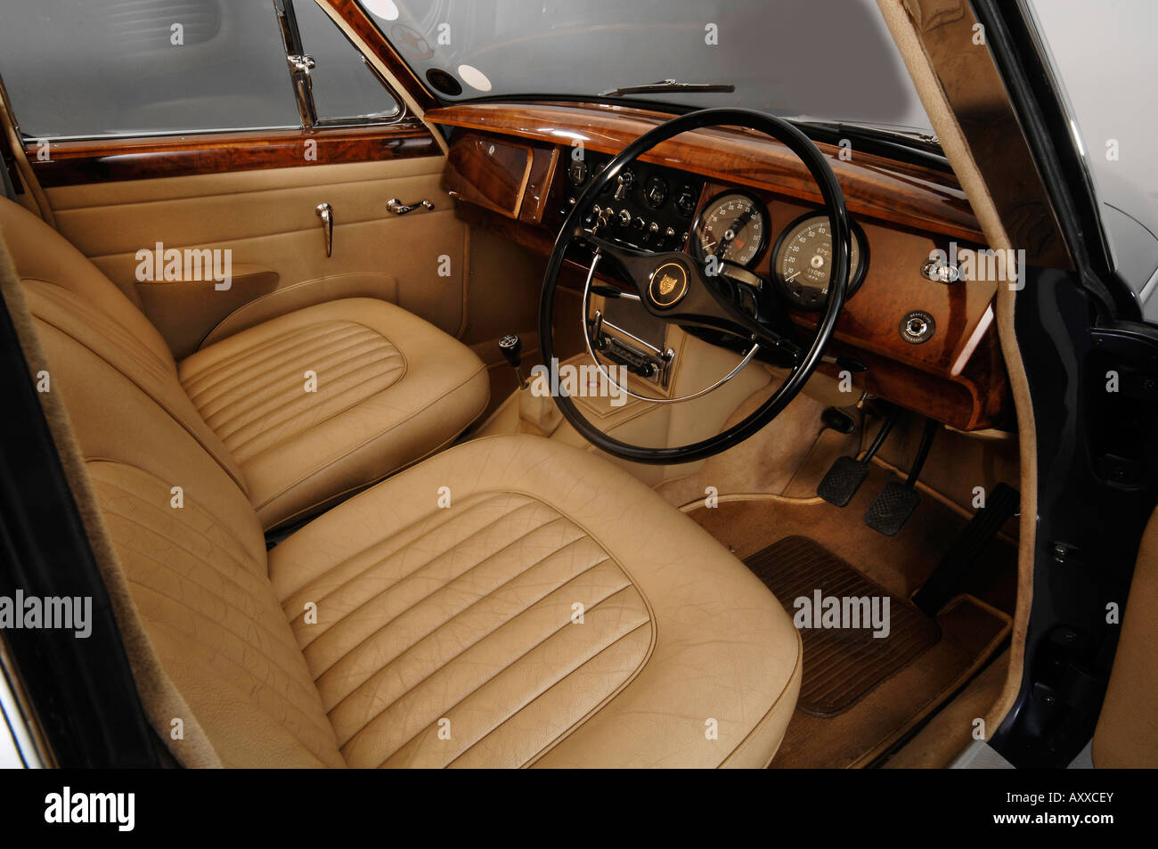 1964 Jaguar Mk 2 3.8 interno Foto Stock