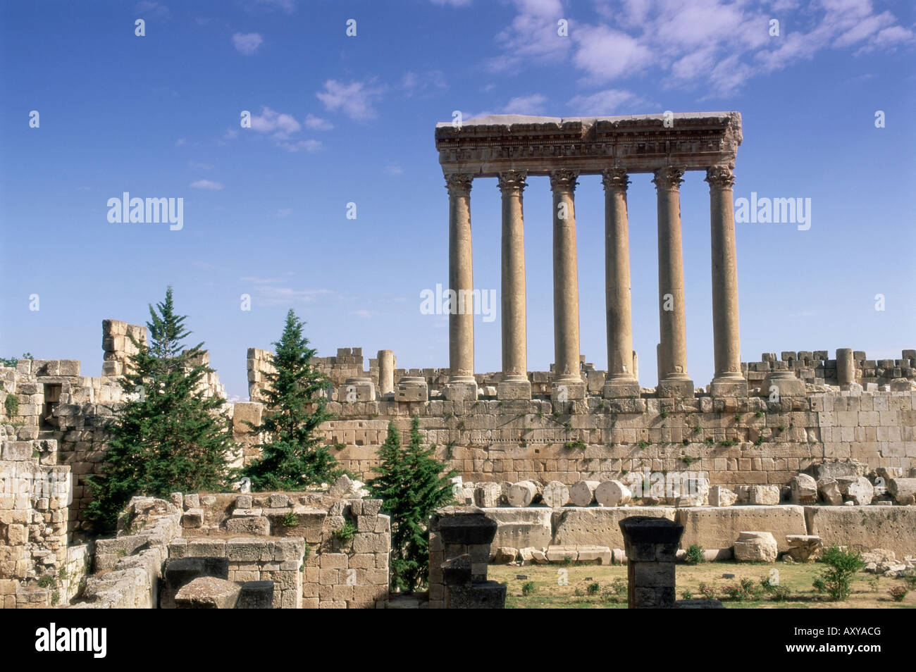 Tempio romano di Giove, Baalbek sito archeologico, Sito Patrimonio Mondiale dell'UNESCO, Bekaa Valley, Libano, Medio Oriente Foto Stock