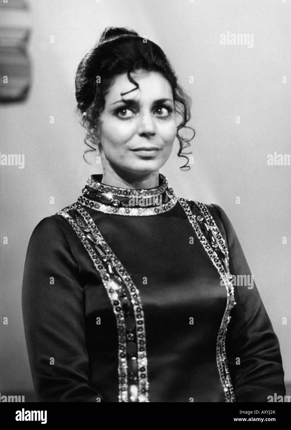 Corren, Carmela, * 13.2.1938, cantante israeliano, mezza lunghezza, ospite al programma televisivo ZDF "Oldtimer", Germania, 27.3.1973, Foto Stock