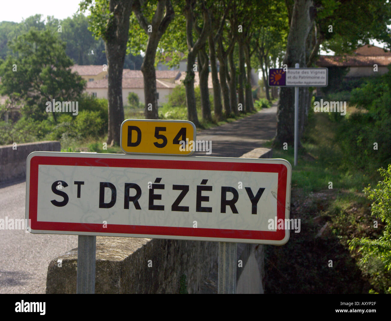 Firmare all'entrata St Drézéry Hérault Francia Coteaux du Languedoc Drézéry St Foto Stock