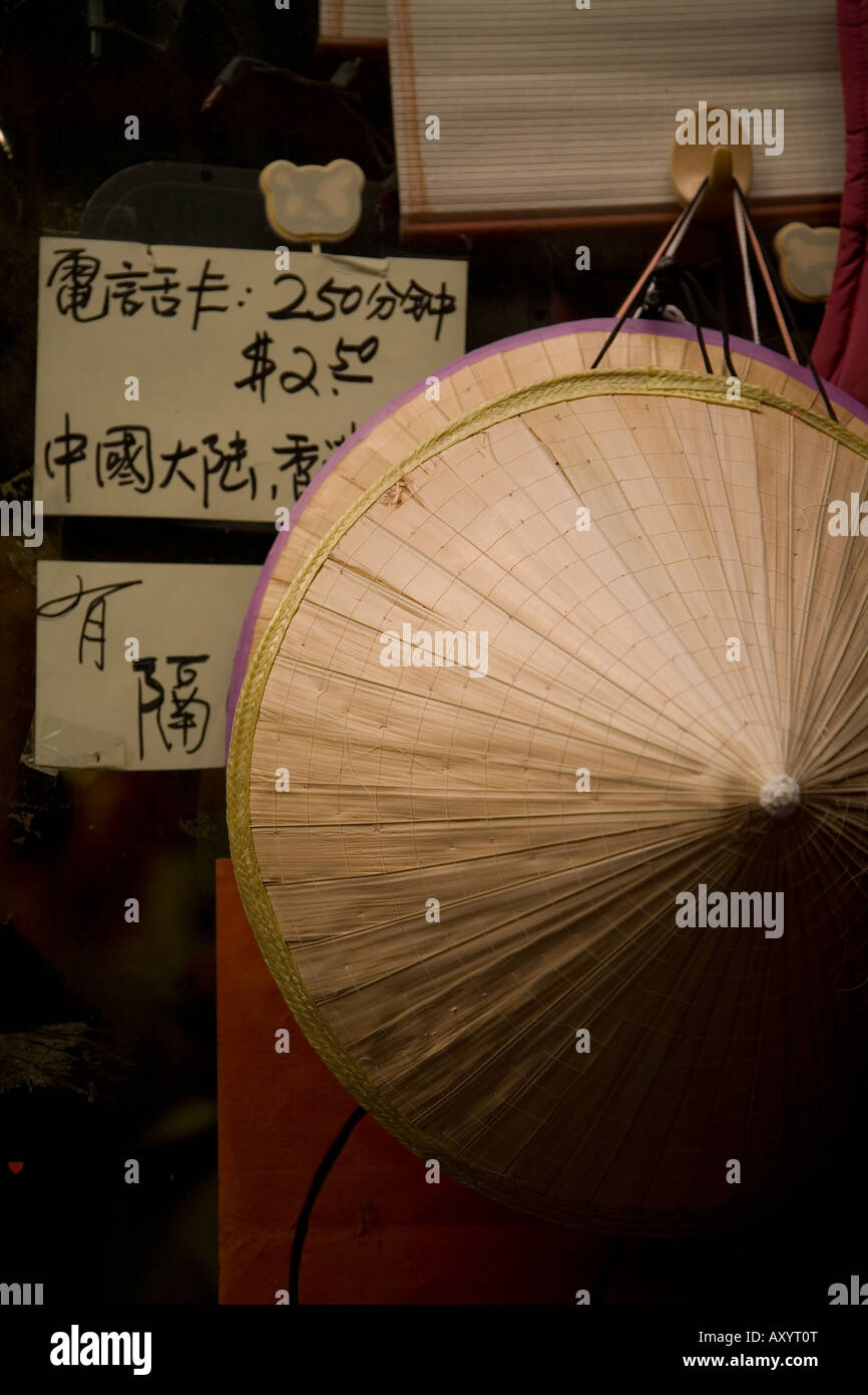 Cappelli in vendita Chinatown di San Francisco in California Foto Stock