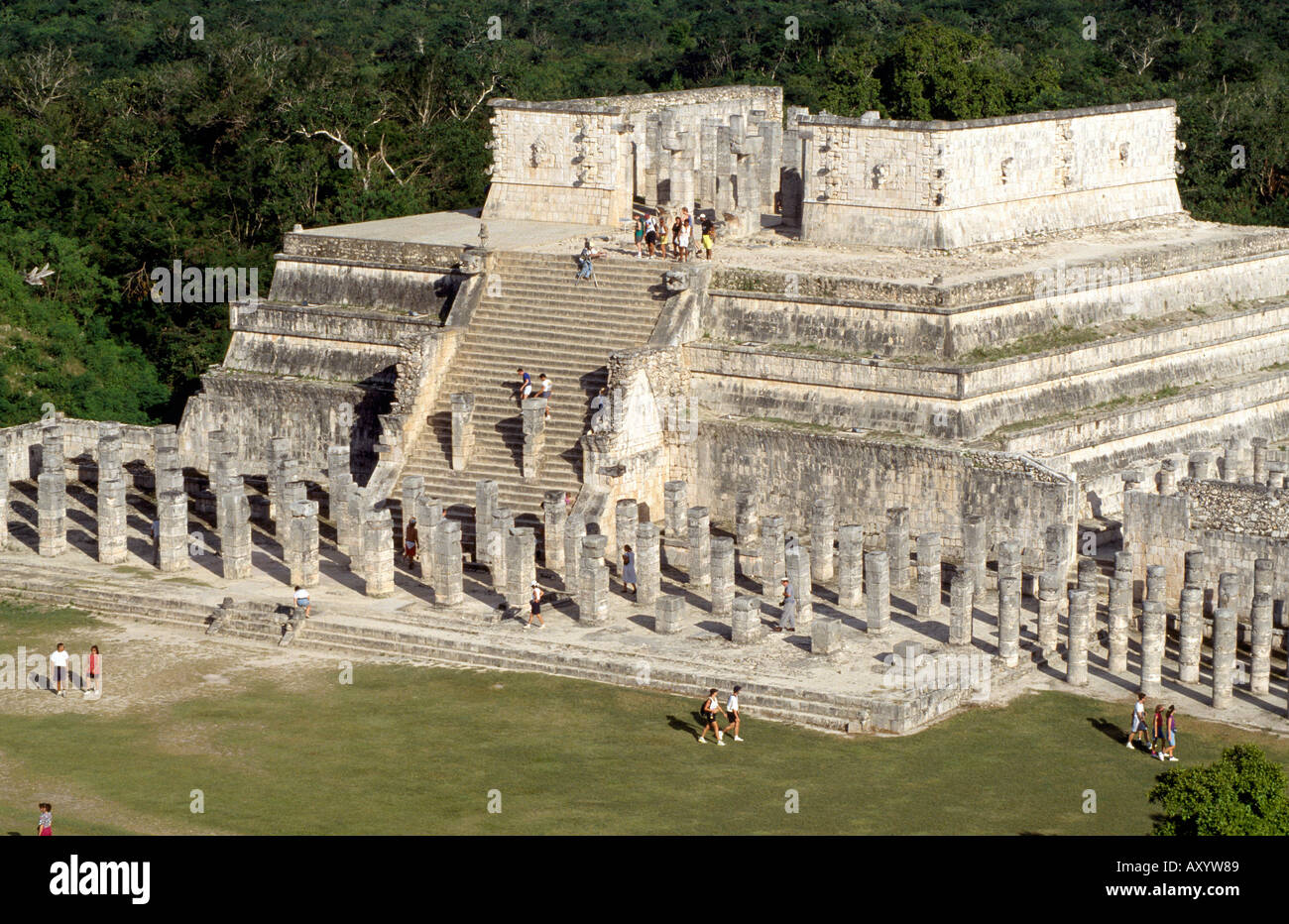 Chichen Itza, Tempel der Krieger, Übersicht Foto Stock