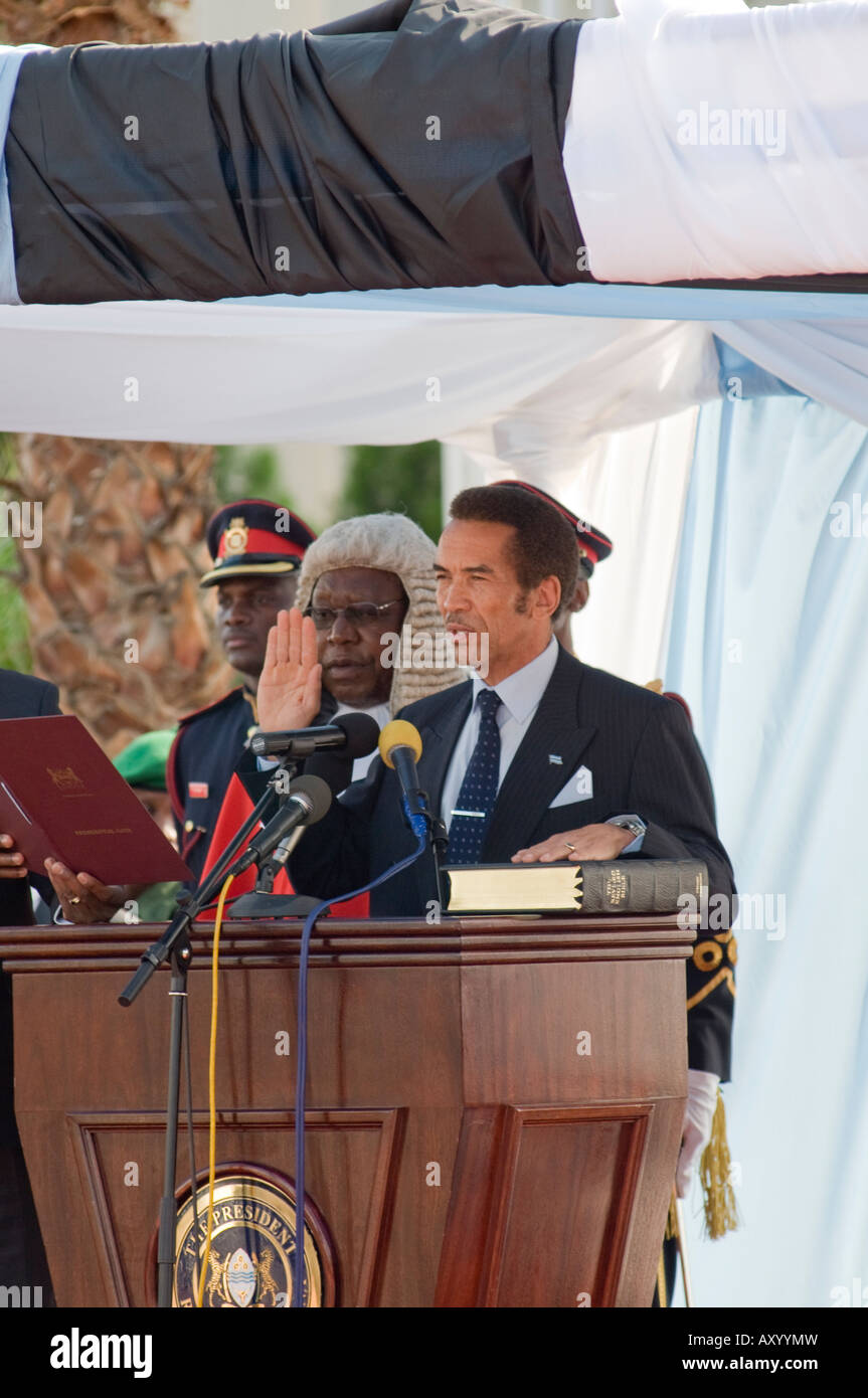 Inaugurazione di Seretse Khama esposto Ian Khama esposto il quarto presidente della Repubblica del Botswana Foto Stock