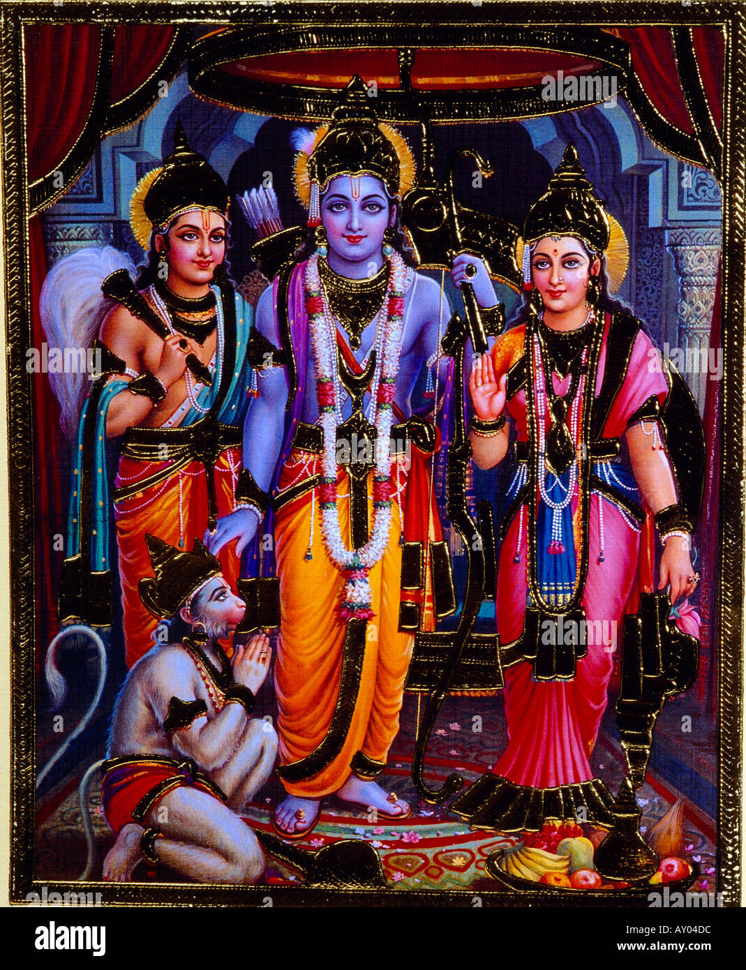 Storia di Diwali Rama Sita Lakshman Hanuman Rama in mezzo fratello Lakshman sulla sinistra sita sulla destra Hanuman nella devozione anteriore Foto Stock
