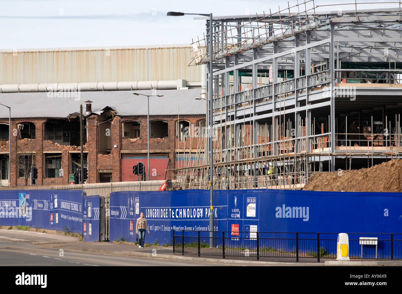 I lavori di demolizione in corso sul west funziona, parte della MG Rover funziona, Longbridge, Birmingham West Midlands, Regno Unito. Foto Stock