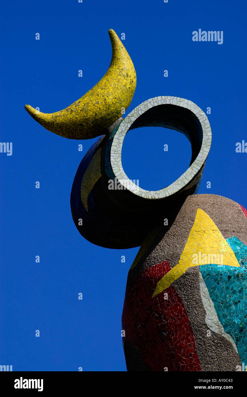 Dona i ocell (donna e uccello) scultura Parc Joan Miro Barcellona Spagna Foto Stock