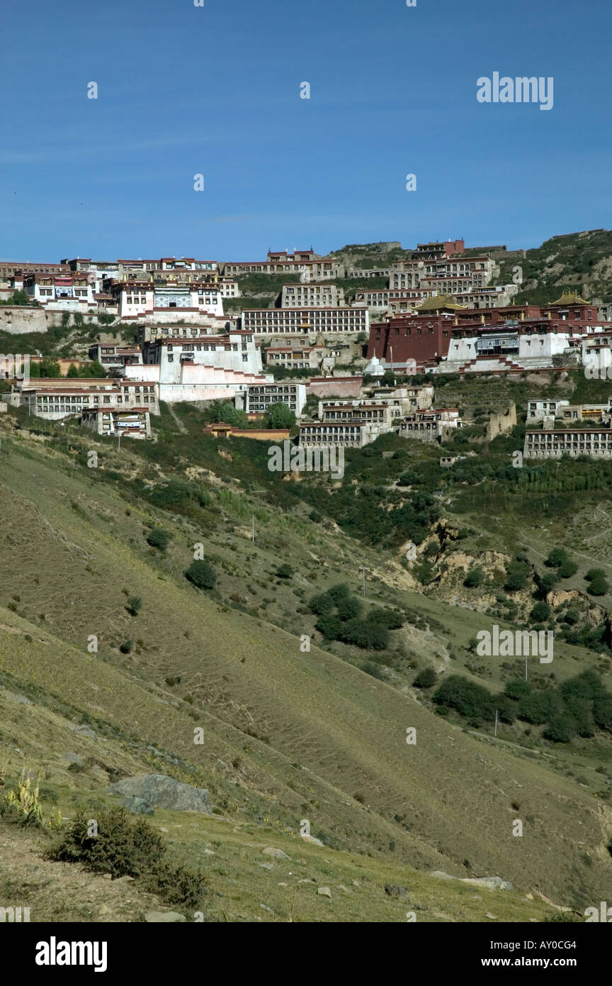 Vista generale del monastero di Ganden, regione autonoma del Tibet, Cina. Sett 06. Foto Stock