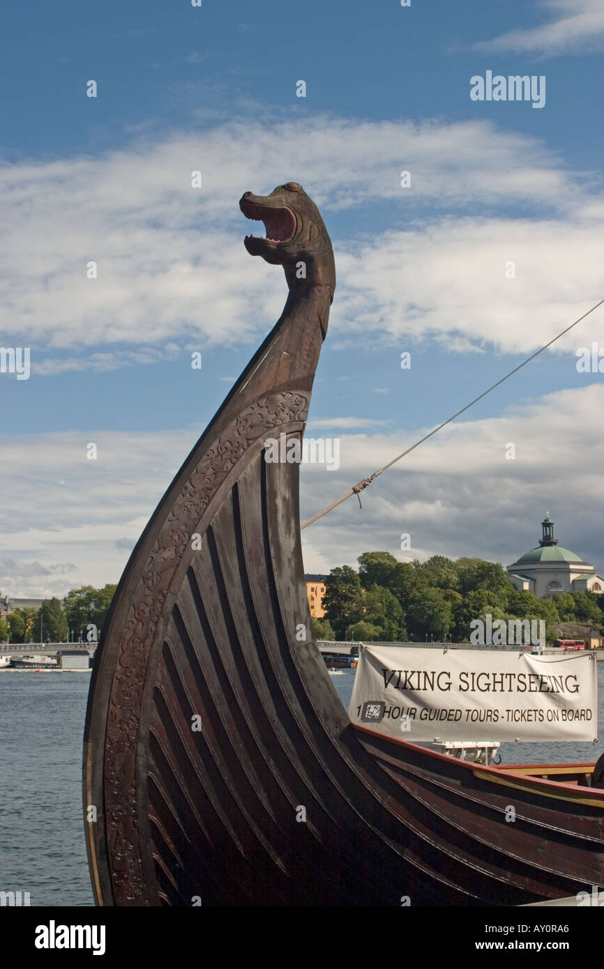 Testa di drago prua, Viking sightseeing ship, Stoccolma, Svezia Foto Stock
