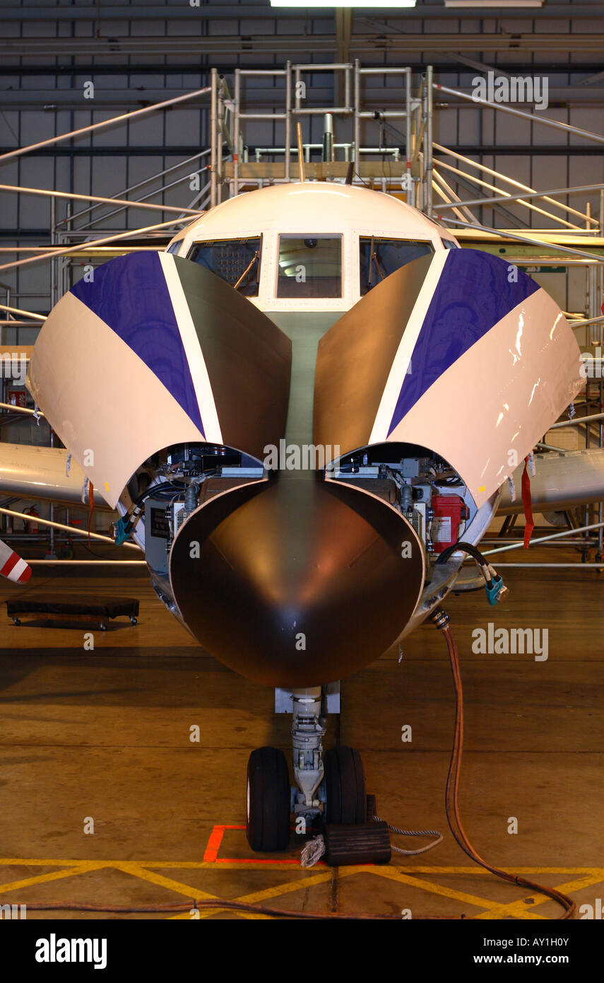 Royal Navy Jetstream turboelica aerei di trasporto aereo in fase di manutenzione di manutenzione Foto Stock