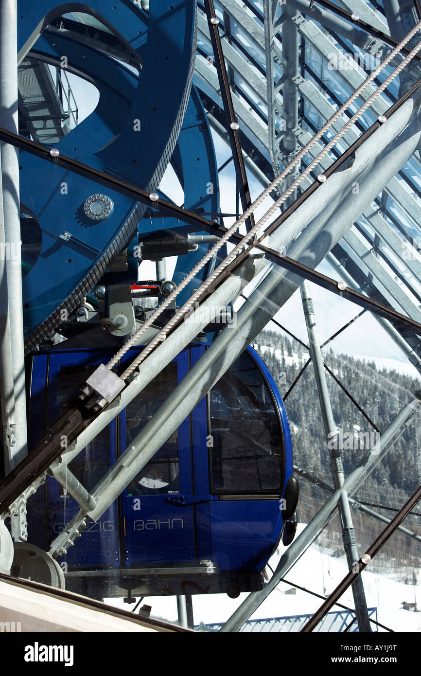 Il Galzig funivia, presso San Anton Ski resort,l'Austria. Foto Stock
