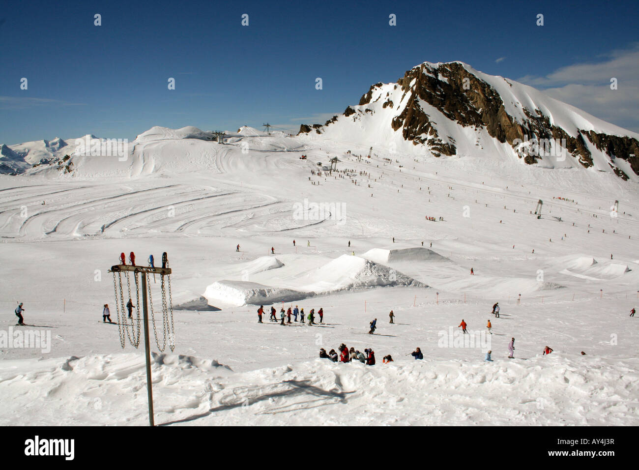 Vista generale delle piste da sci in Austrian ski resort di Zell am Zee, Austria. Foto Stock