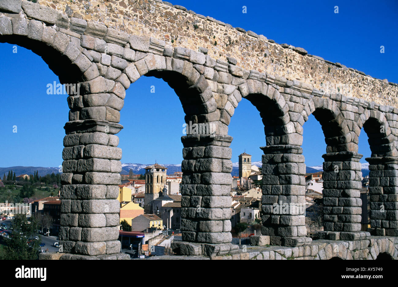 Acquedotto romano di Segovia regione di Castilla e Leon Spagna ponte acquedotto monumento architettura Foto Stock