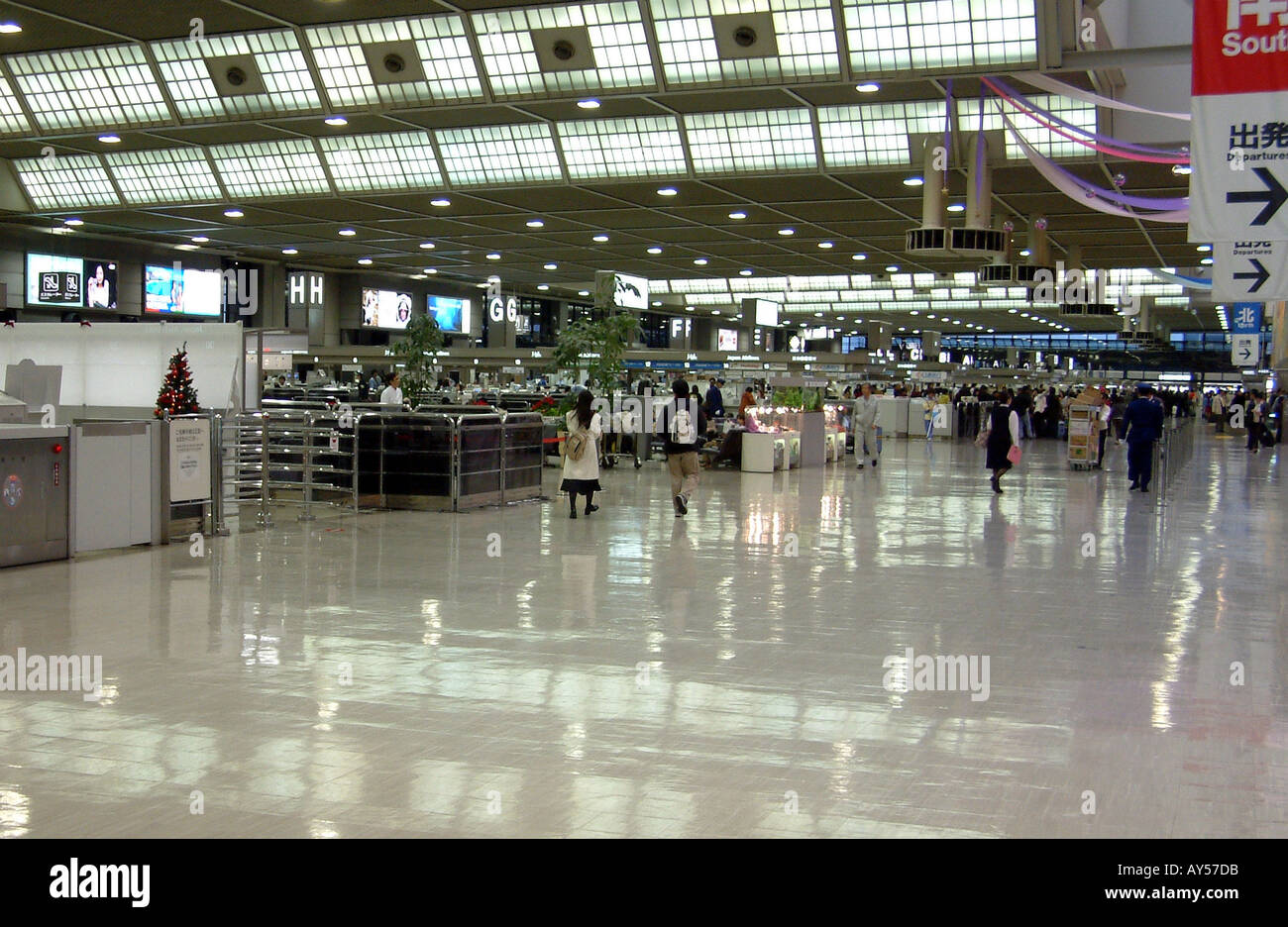 Dall'Aeroporto Narita di Tokyo Giappone checkin area check in atrio Foto Stock