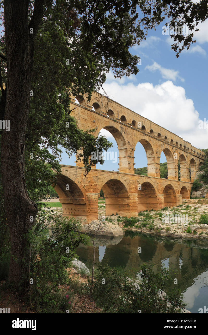 Pont du Gard acquedotto nella regione della Provenza del sud della Francia Foto Stock