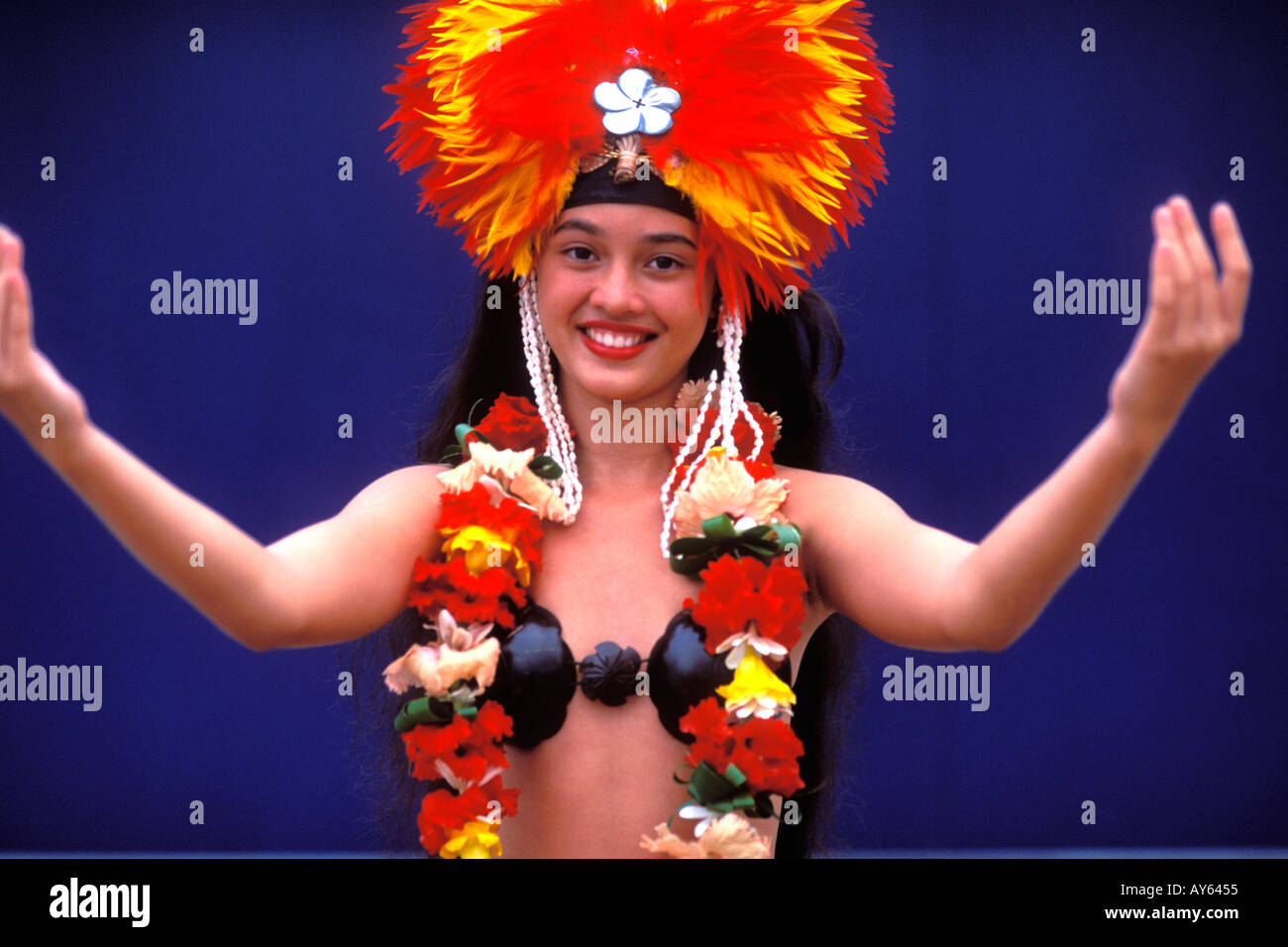 Colorato ballerina nativa Polinesia Francese Bora Bora Tahiti Foto Stock