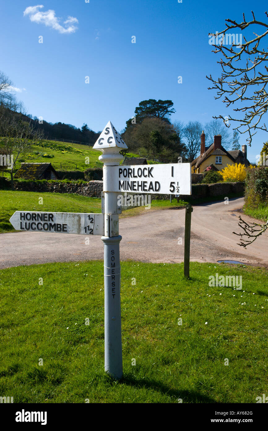 Vecchia segnaletica a West Luccombe nel Parco Nazionale di Exmoor Foto Stock